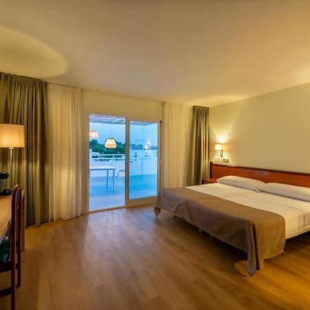 Iroco Hostal Cala D´Or Екстериор снимка